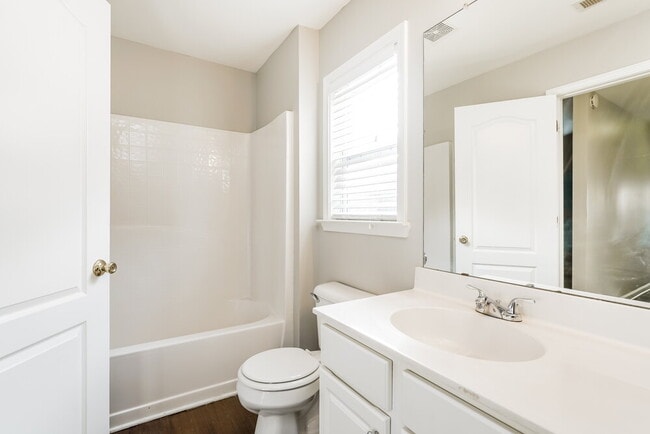 Building Photo - 3073 Greymont Cloister