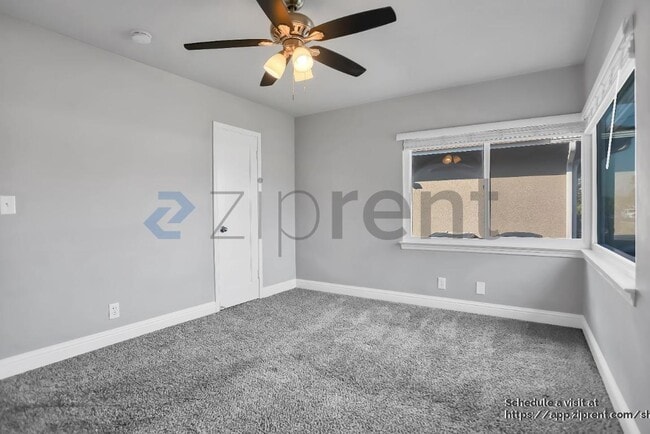 Building Photo - 1331 W Yale Ave