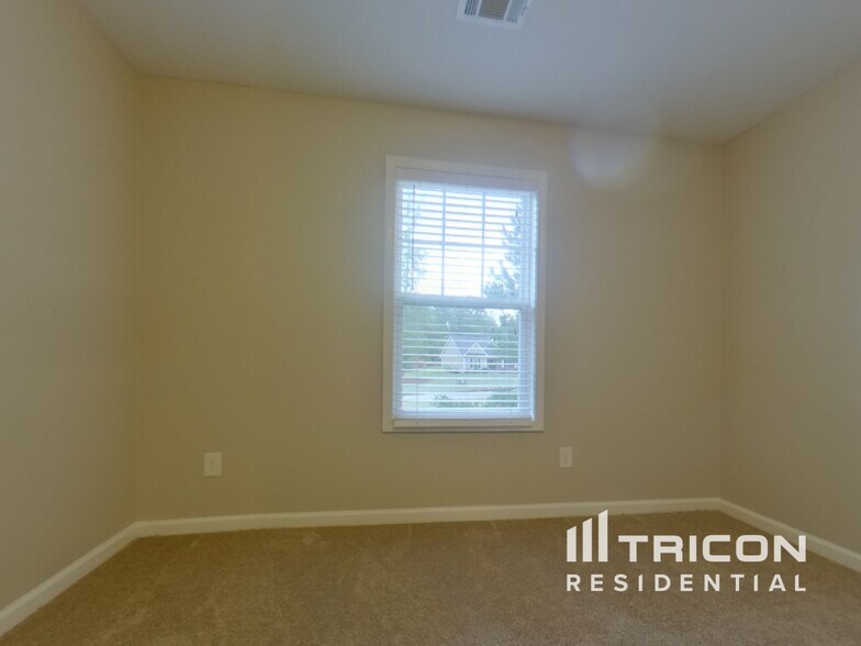 Building Photo - 169 Belmont Hills Ct