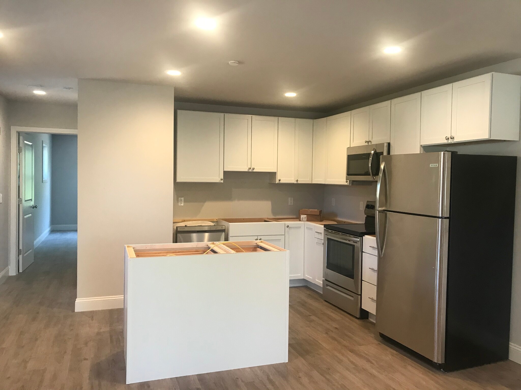 Building Photo - 283 Boston Post Rd