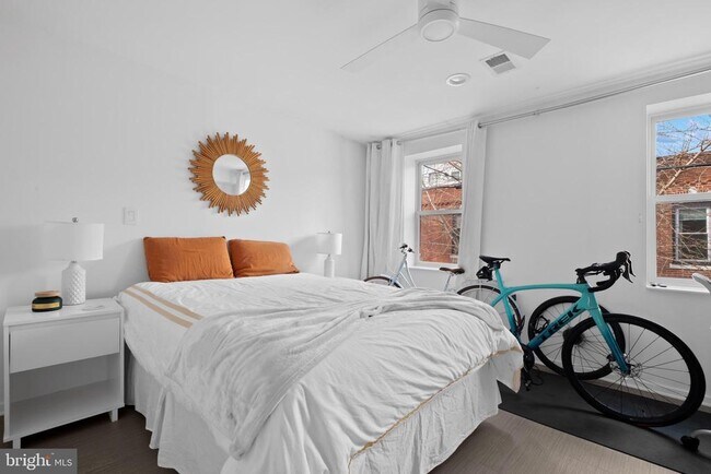 Building Photo - 1226 Gerritt St