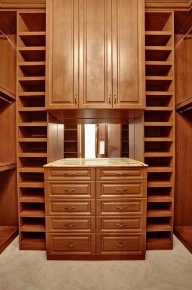 Building Photo - 2425 Fryer Point