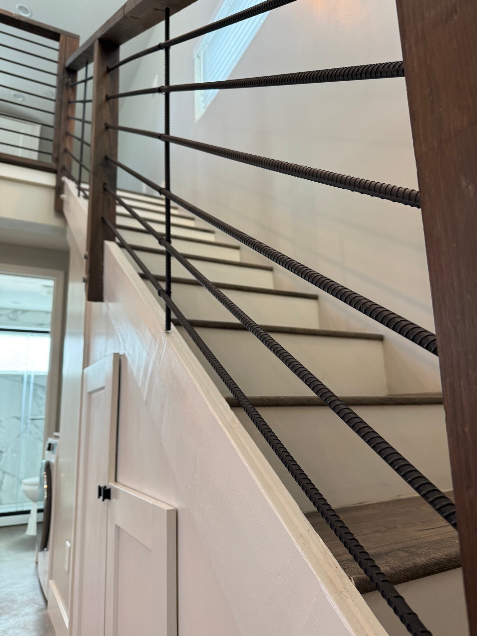 Building Photo - 2216 1/2 Motta St