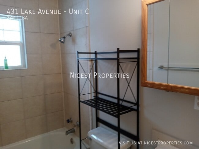 Building Photo - 431 Lake Ave