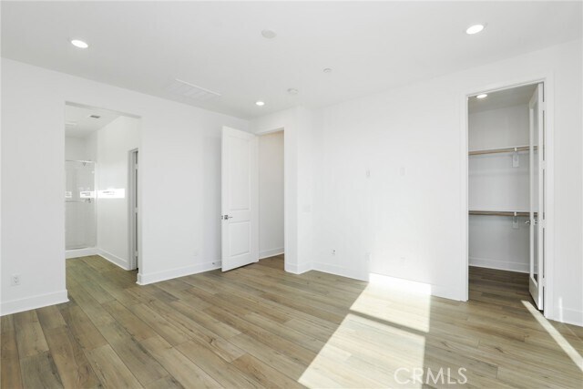 Building Photo - 27213 Tamarack Ln