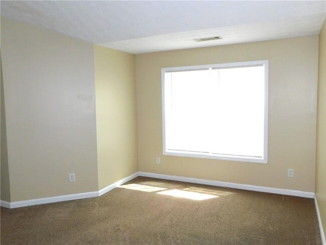Building Photo - 2379 Tullamore Cir