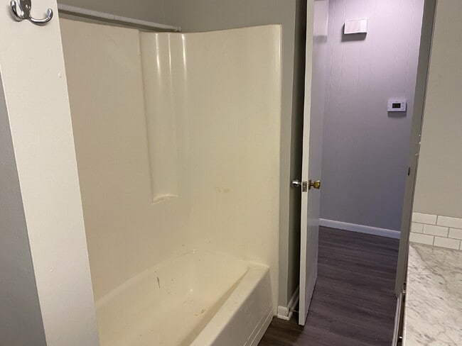 Building Photo - 14901 Dutchmans Dr