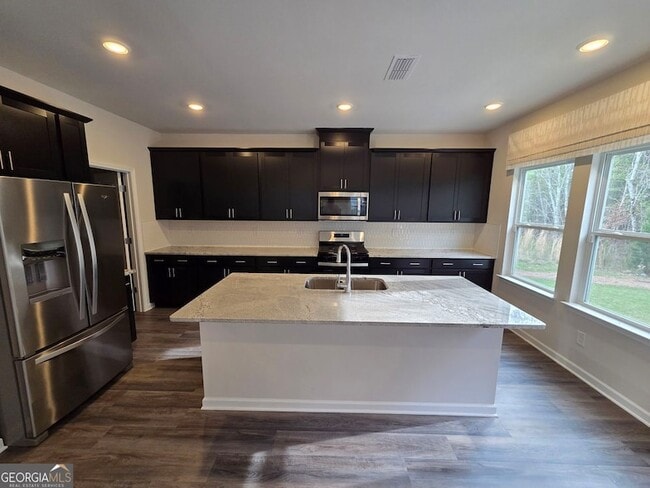 Building Photo - 167 Vly Oak Dr