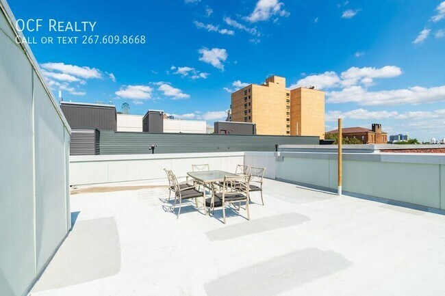 Building Photo - 1607 Catharine St