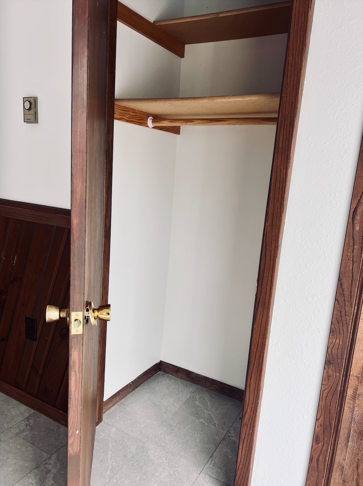 Closet space by the front door. - 13433 County 13