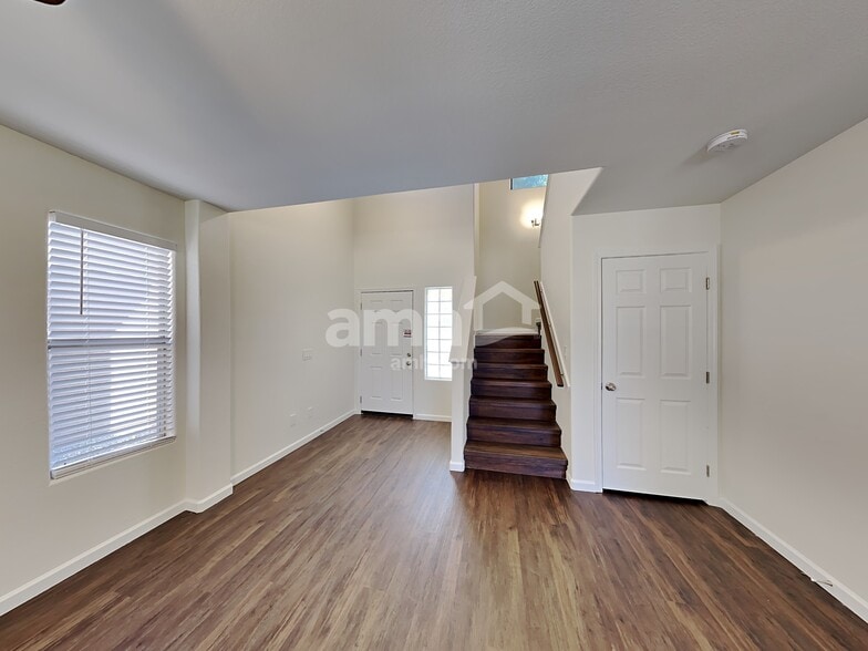 Building Photo - 12866 W Alvarado Rd