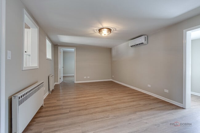 Building Photo - 47 Prairie Ave