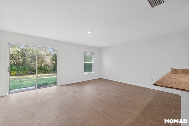 Building Photo - 18118 Sullivan Ave