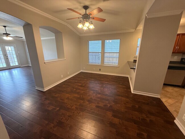 Building Photo - "Beautiful 4-Bed, 2-Bath Home in Emerald Valley – Lease for $1,725 (15 Months)