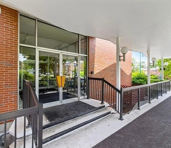 Building Photo - 20 Hammond Pond Pkwy