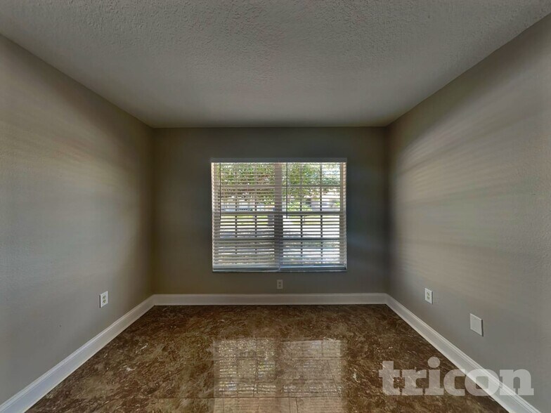 Building Photo - 2313 Pleasure Run Dr