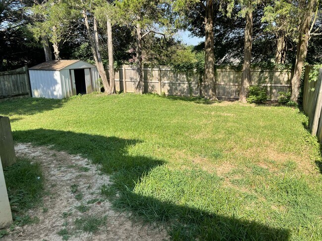 Building Photo - AVAILABLE SOON!!