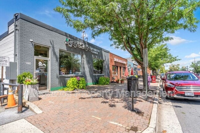 Building Photo - 1800 Mt Vernon Ave