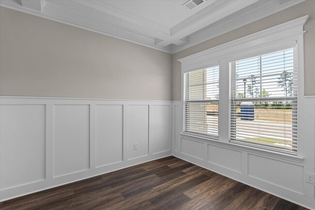 Building Photo - 626 Hope St