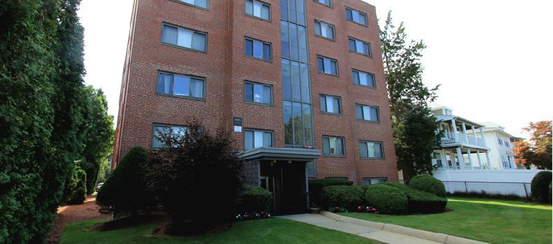 Building Photo - 898 Massachusetts Ave