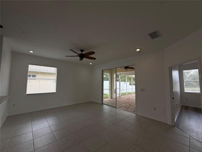 Building Photo - 3806 Washburn Pl