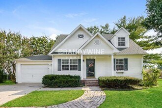 Building Photo - 241 E Morris Dr