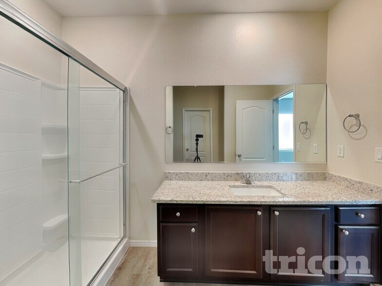 Building Photo - 3715 Buffalo Trail Rd NE