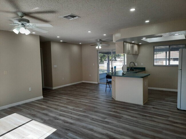 Building Photo - 11239 Blythville Rd