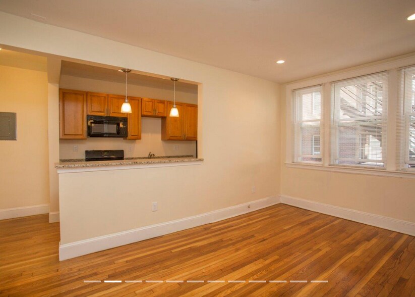 Building Photo - 140 Highland Ave