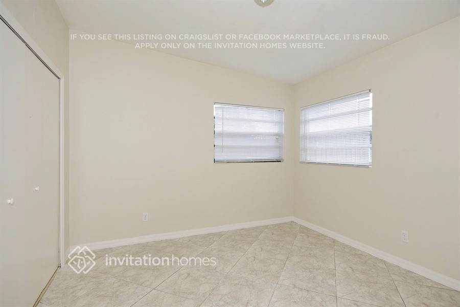 Building Photo - 7034 Pender Way