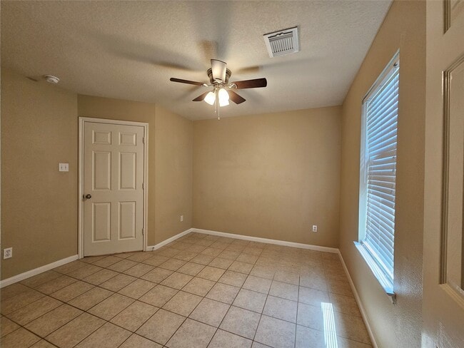 Building Photo - 1079 Shadow Glenn Dr