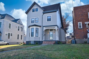 Building Photo - 1907 Mentor Ave