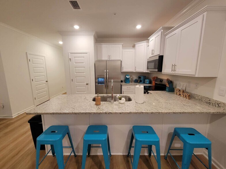 Building Photo - 4209 Lost Bay Dr