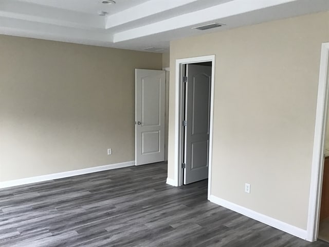 Building Photo - 421 Monet Ave