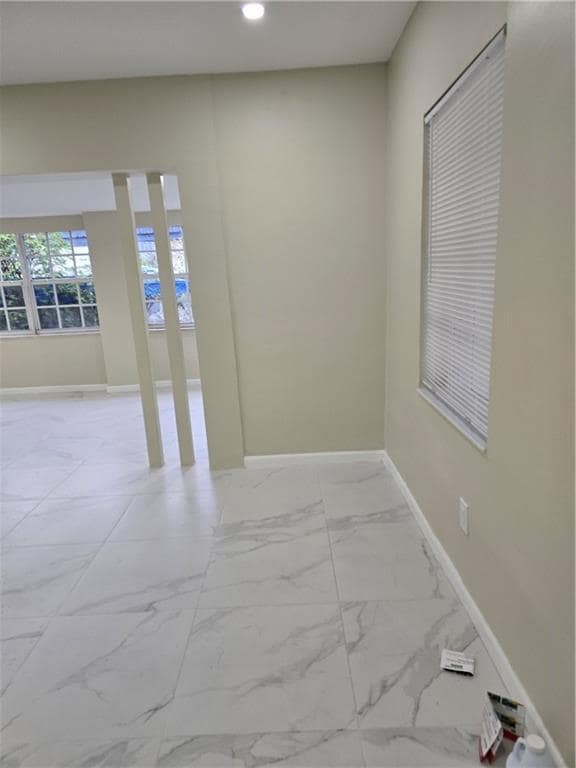 Building Photo - 1601 NE 182nd St