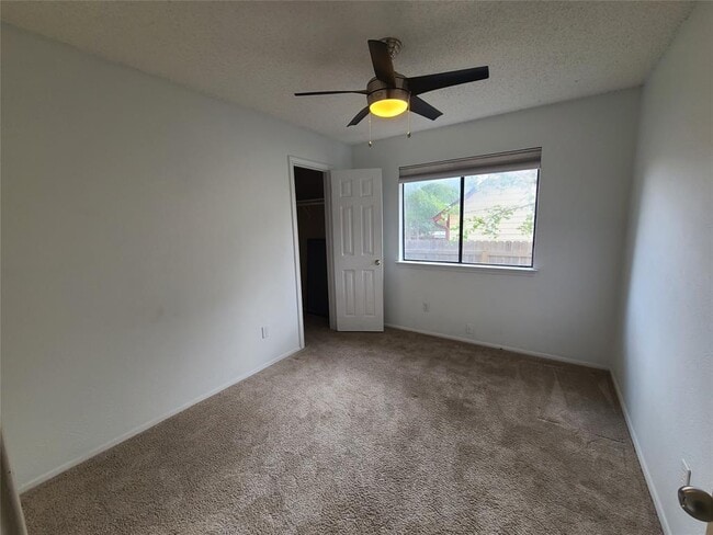 Building Photo - 2812 Goldbridge Dr