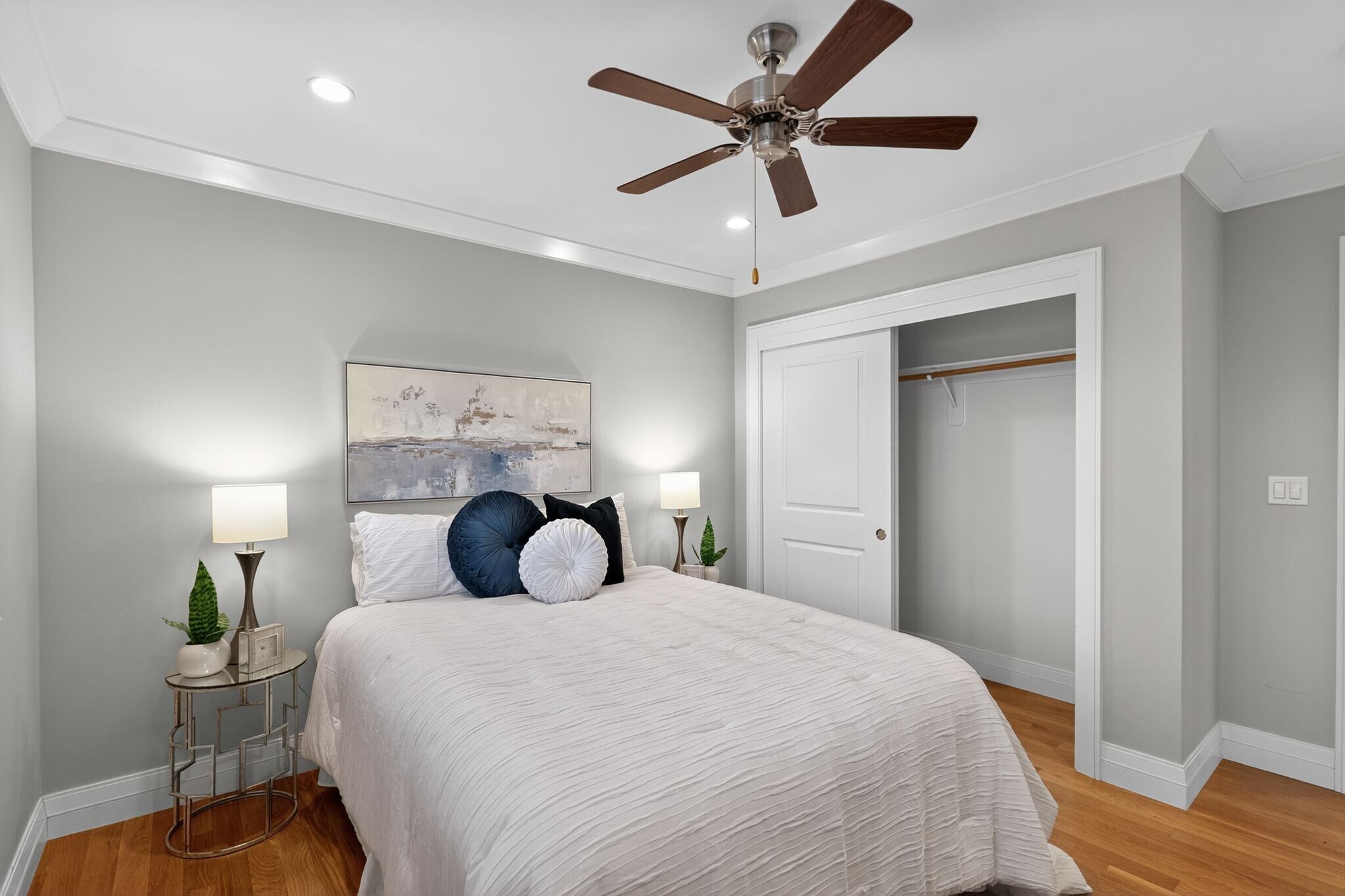 Building Photo - 2303 Saidel Dr