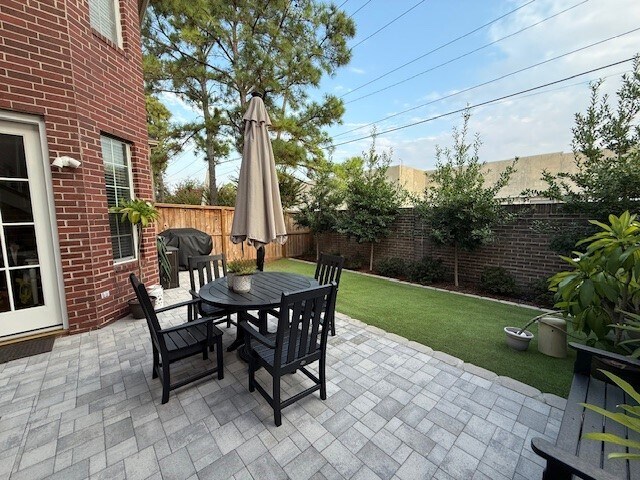Building Photo - 3119 Heritage Creek Oaks