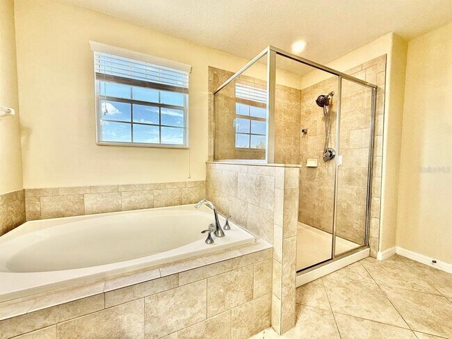 Building Photo - 12404 Ballentrae Forest Dr