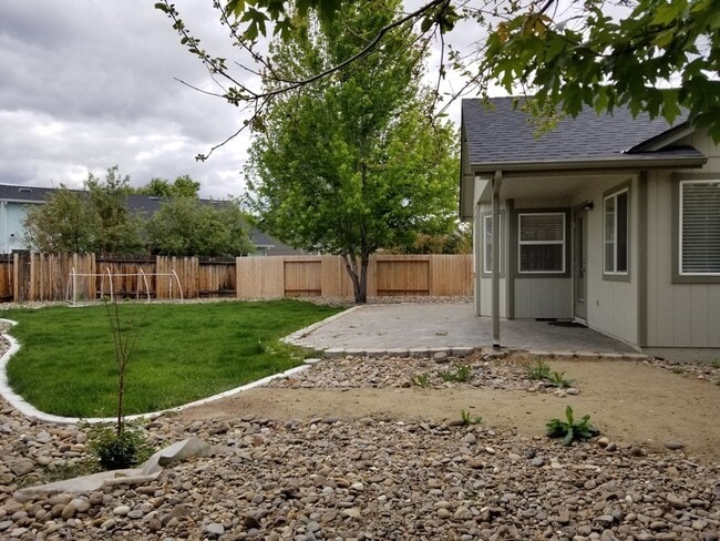 Building Photo - 4 Bedroom Home in Chichester Estates HOA