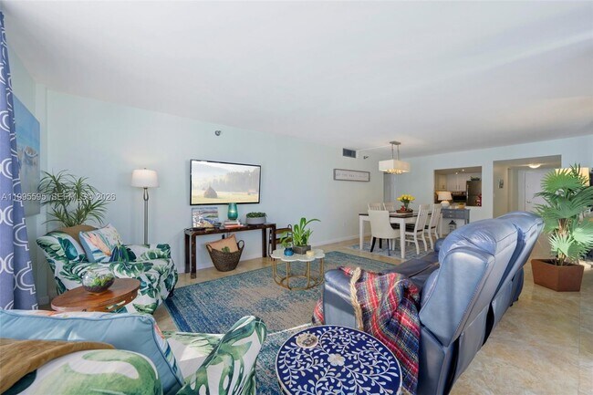 Building Photo - 20515 E Country Club Dr