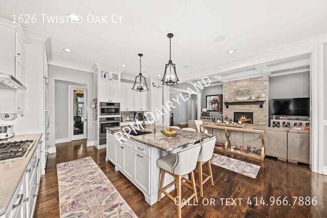 Building Photo - 1626 Twisted Oak Ct