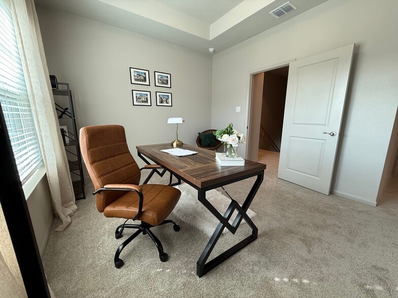 Building Photo - 2610 FM 1044