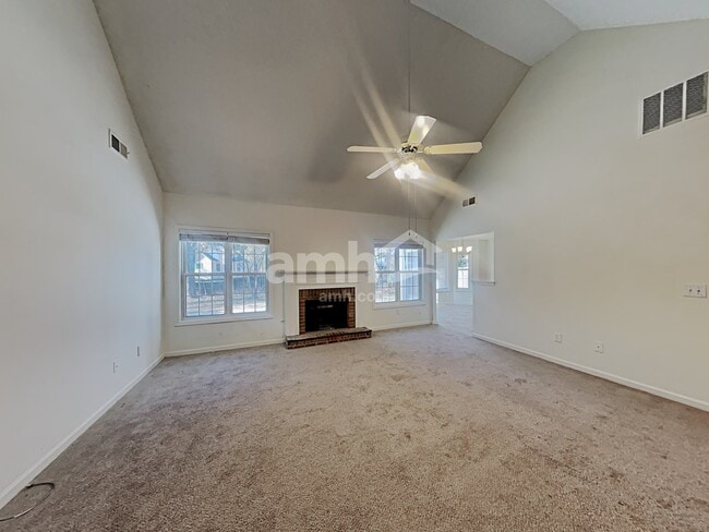 Building Photo - 3212 Grandiflora Pl