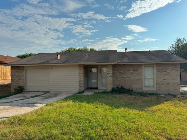 Building Photo - 104 Meadow Hill
