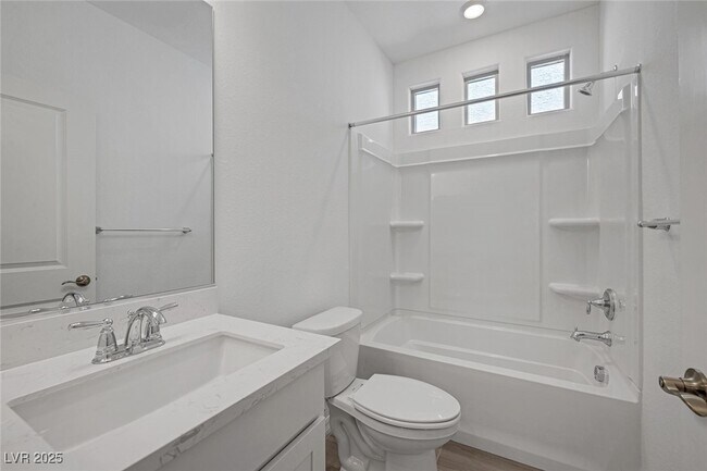 Building Photo - 6533 Twin Brks Ave