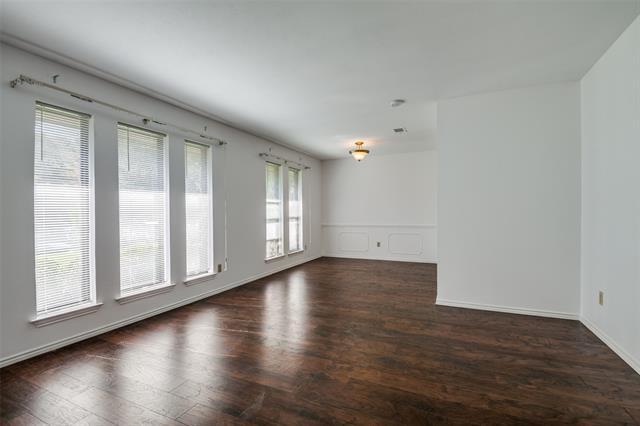 Building Photo - 1701 Midcrest Dr