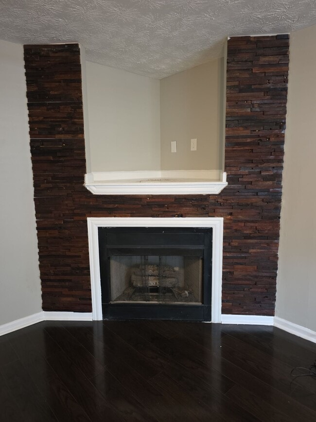 Building Photo - 3111 Fields Dr