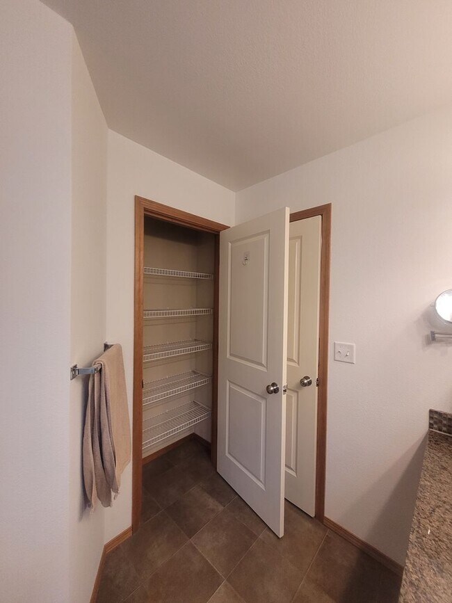 Building Photo - Three Bedroom House In Cordata - Kodiak