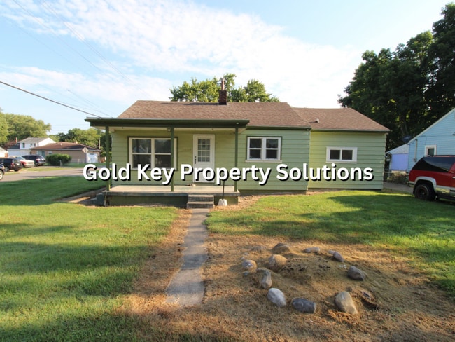 Building Photo - 2 BR 2 BA House with 2-Car Garage and Cent...